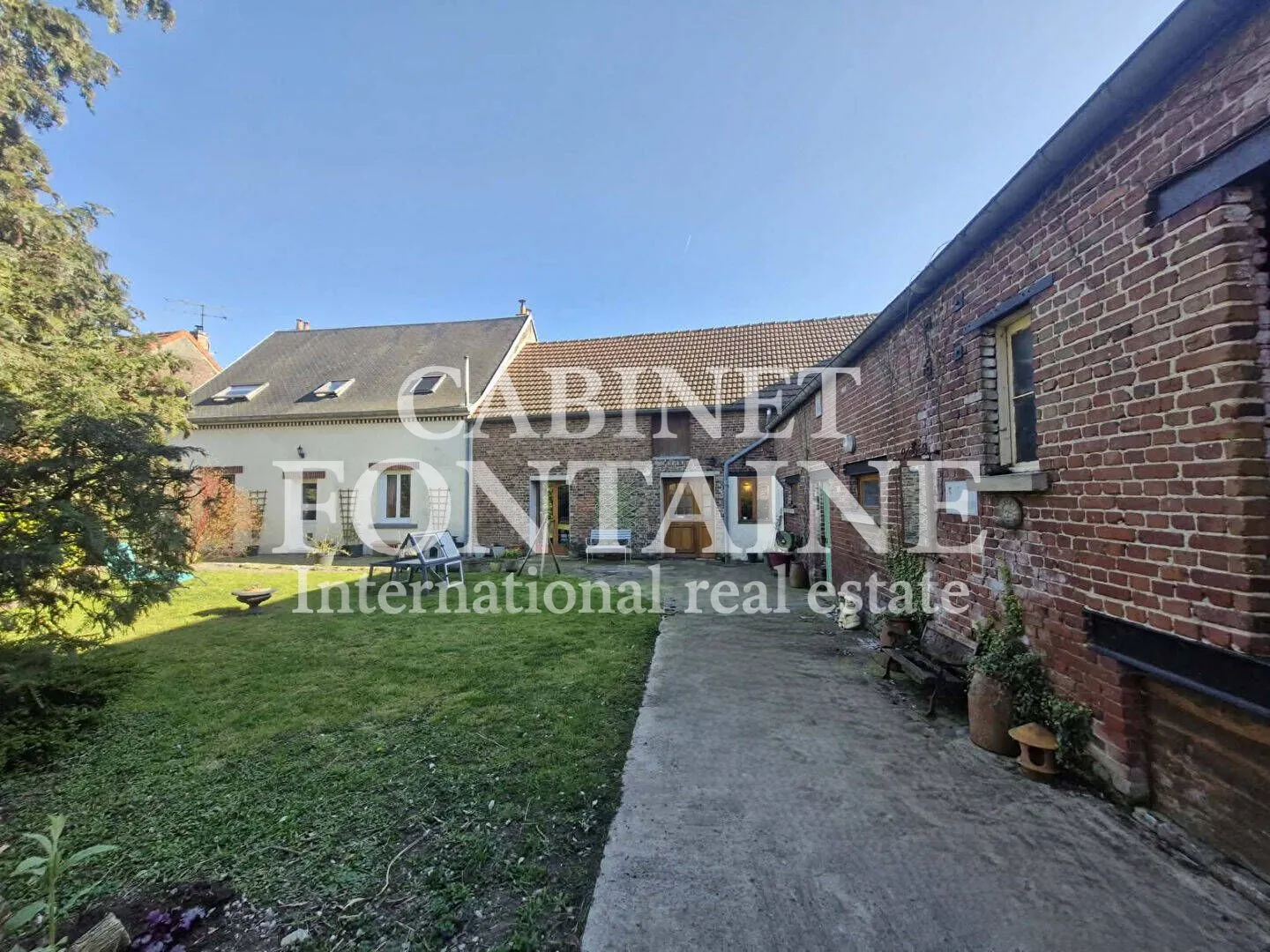 maison 8 pièces à Ovillers-la-Boisselle (80300)